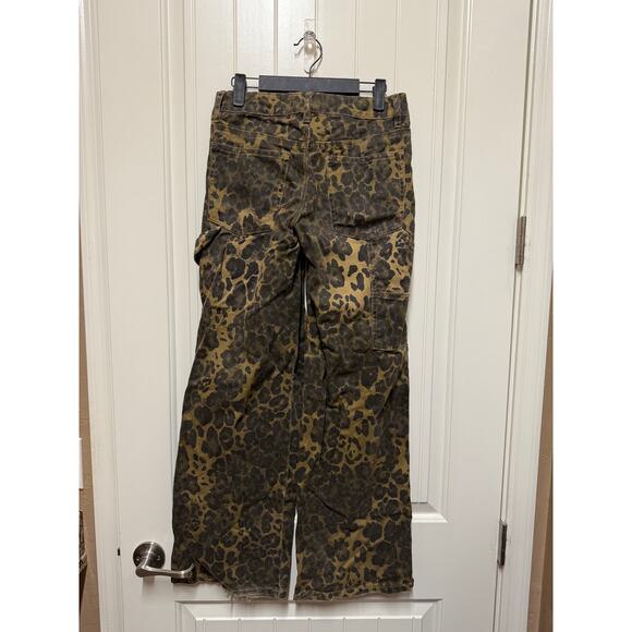 RSQ Tillys Cheetah print cargo pants Size 24 - Picture 1 of 7
